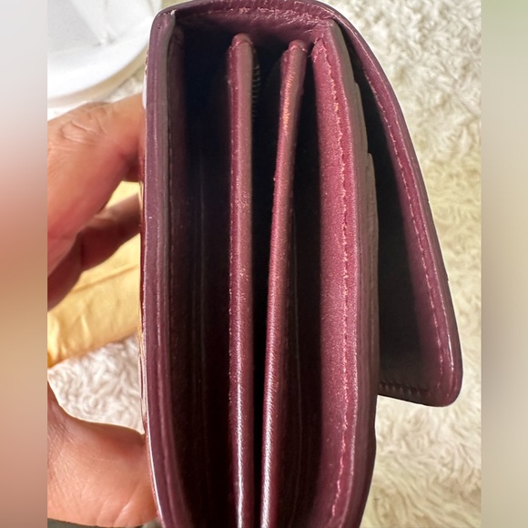 Louis Vuitton Monogram Vernis WALLET - Picture 14 of 14